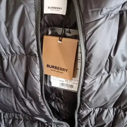 [BUNJANG] Burberry Aspen Goose Down Padded Jacket (L 77-88) / 새제품 버버리 아스펜 경량 구스패딩L77~88