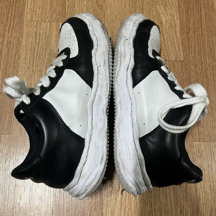 [BUNJANG] Mihara Yasuhiro Wayne OG Black &amp; White Sneakers / [44]미하라야스히로 웨인OG 검흰 포스