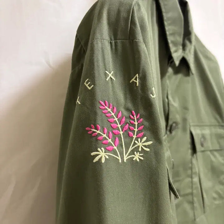 [SOLD OUT] 디키즈 오리엔탈 드래곤 자수 워크셔츠 / 카키, M
