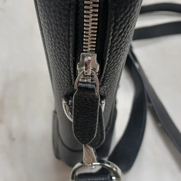 [BUNJANG] Givenchy Briefcase / [사용감있음] 지방시 남성용 서류가방 가방 (전체글 필독]