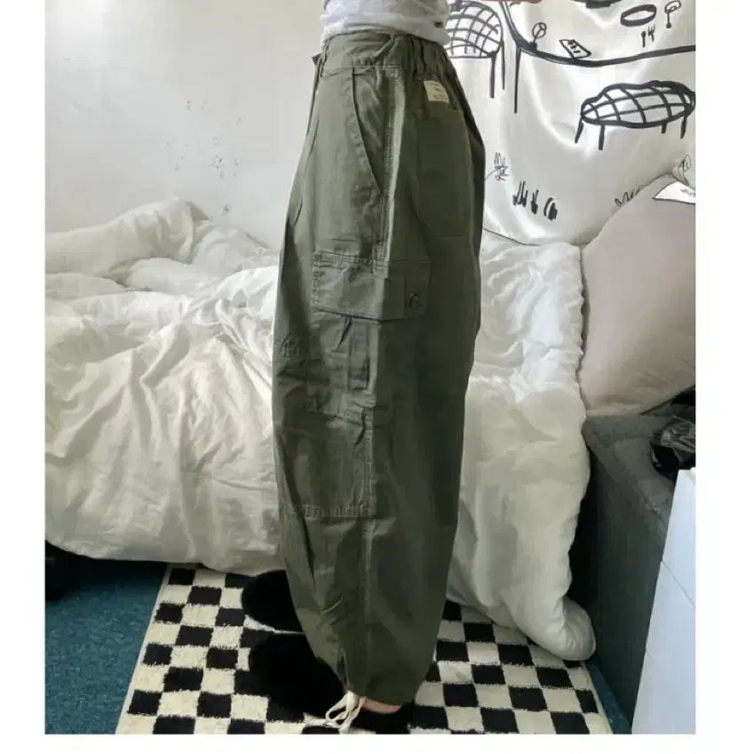 [BUNJANG] OPM Cargo Balloon Wide String Pants (Khaki) / 에이블리 오피엠 카고 벌룬 와이드 스트링 팬츠 카키색
