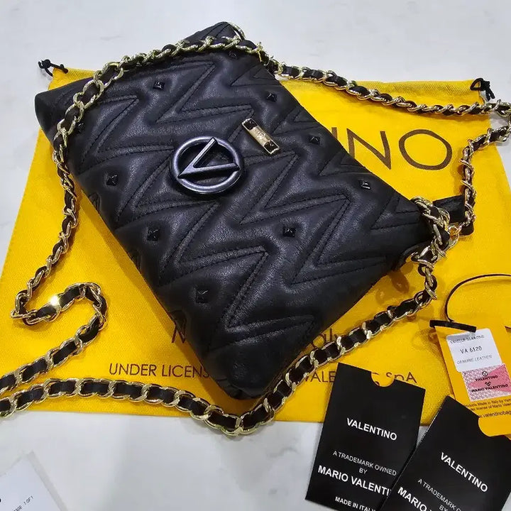 [SOLD OUT] 정품  Valentino 발렌티노 Vanille Diamond 레더 체인