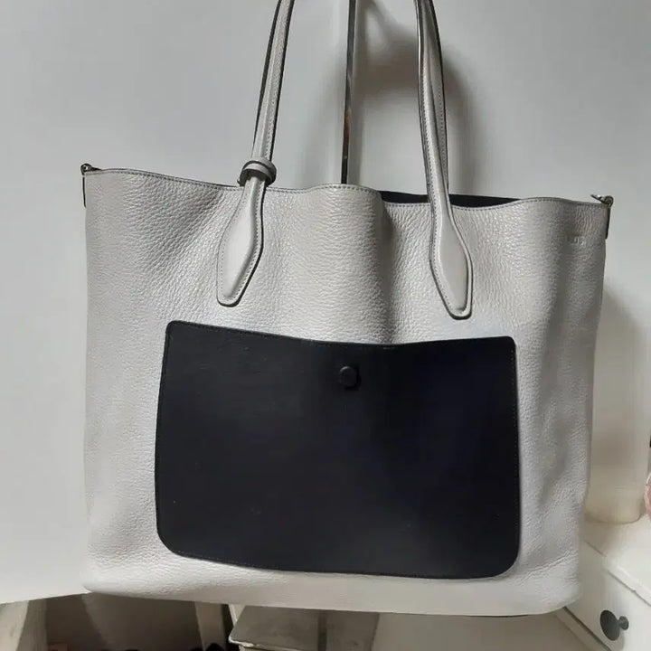 [BUNJANG] Tods Leather Shoulder Bag / 정품이고 ㅡ토즈ㅡ가죽숄더백ㅡ(((깨끗요