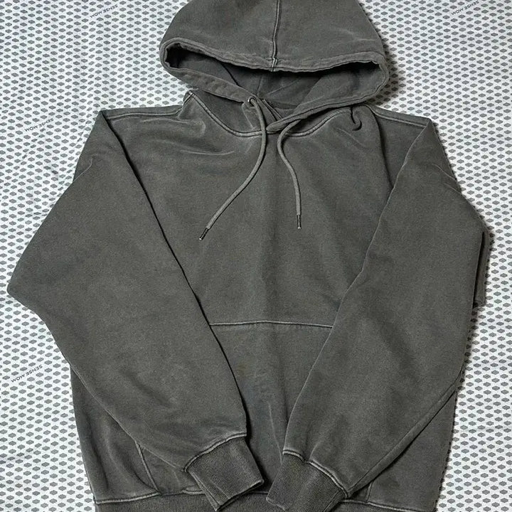 [BUNJANG] Prismworks Pigment Dyeing Hoody Charcoal M / 프리즘웍스 피그먼트 다잉 후드티 차콜 M