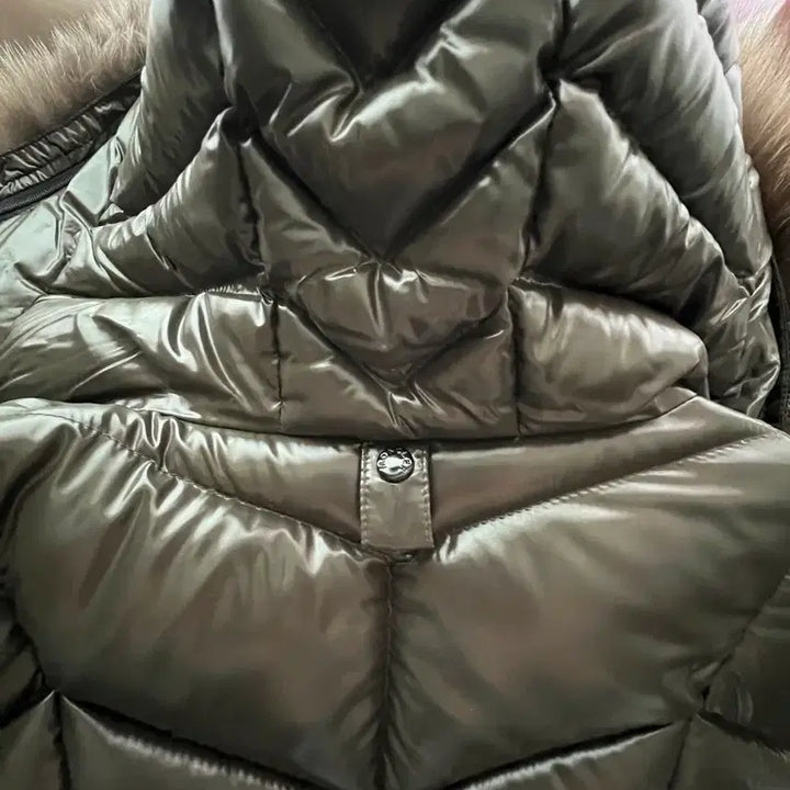 [BUNJANG] Moncler Long Down Jacket - Real Raccoon Fur / 정품) 몽클레어 롱패딩 1사이즈 -리얼 라쿤퍼