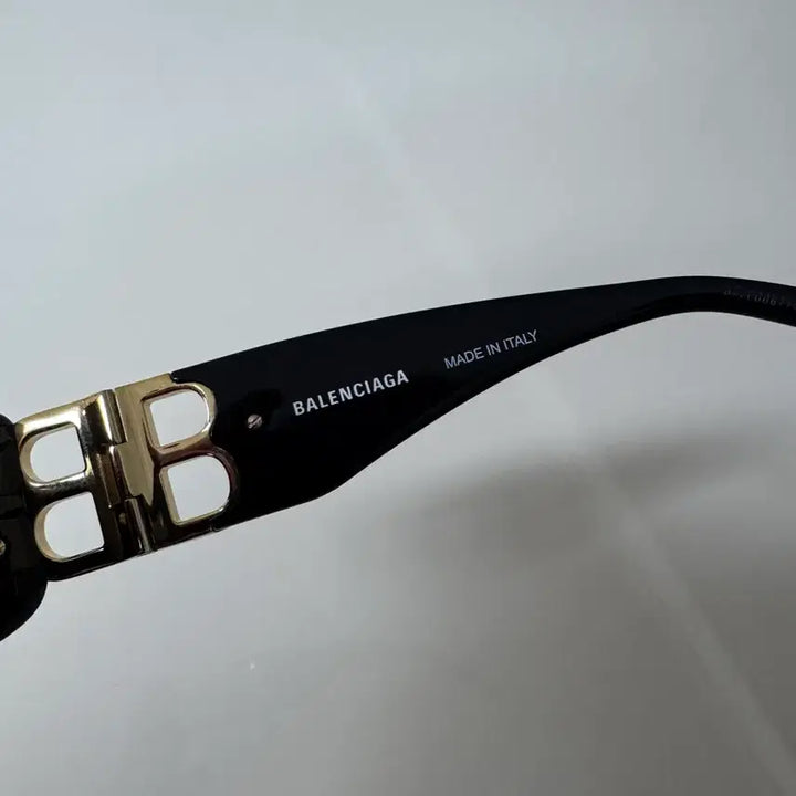 [BUNJANG] Balenciaga Dynasty Rectangle Sunglasses / 발렌시아가 다이내스티 렉탱글 선글라스