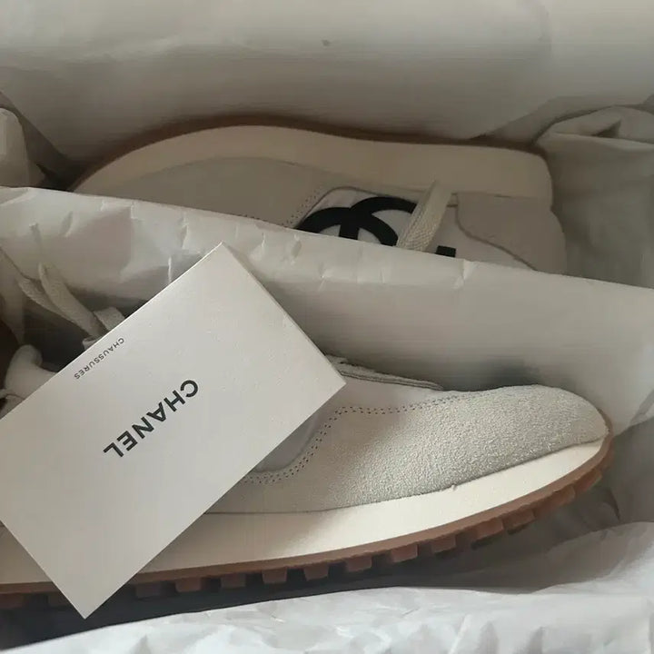[BUNJANG] Chanel Sneakers Ivory New / 샤넬스니커즈 신상