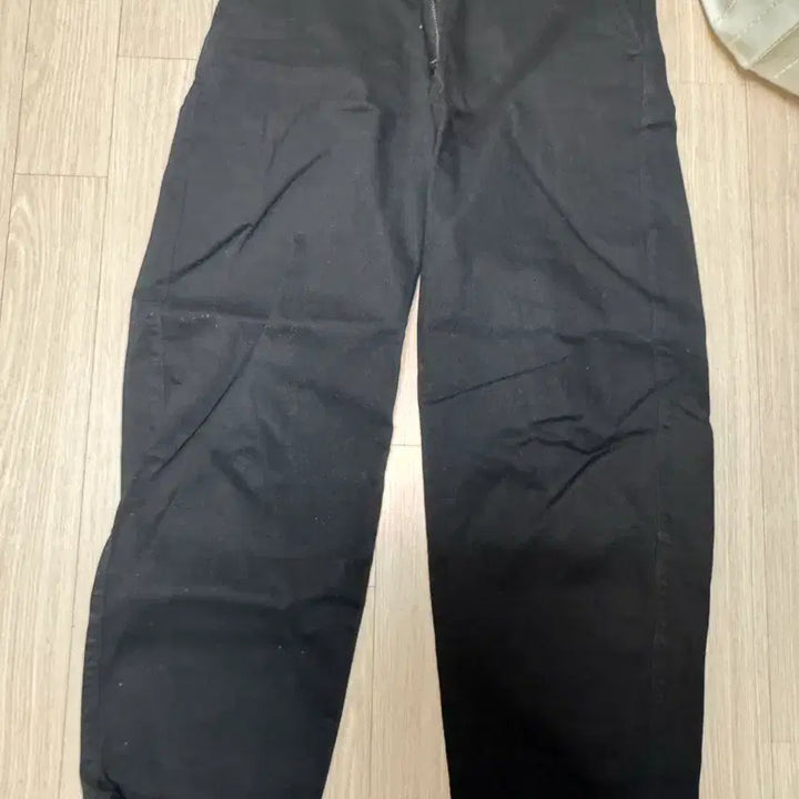 [BUNJANG] Uniqlo U Wide Chino Pants / 유니클로 U 와이드 치노팬츠 블랙