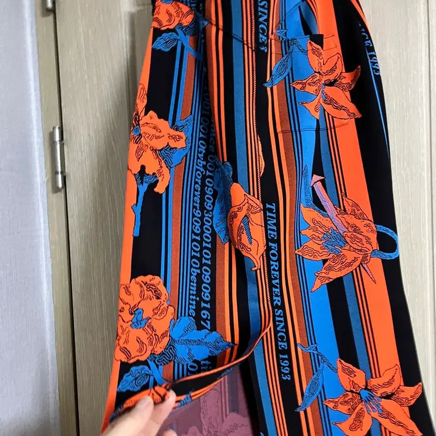 [BUNJANG] TIME Lettering Flower Pattern Knit Skirt 55 / 타임 TIME 레터링 플라워 패턴 니트 스커트 55 (정품)