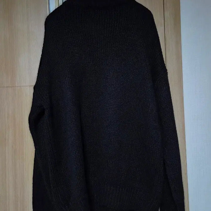 [BUNJANG] ROAD Half-Neck Black Knit / (L) ROAD 하프넥 블랙 니트