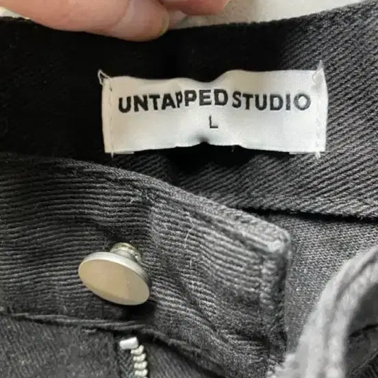 [BUNJANG] Untapped Studio Wide Denim Pants Bundle Set / 언탭트 스튜디오 와이드 데님 팬츠 블랙&브라운