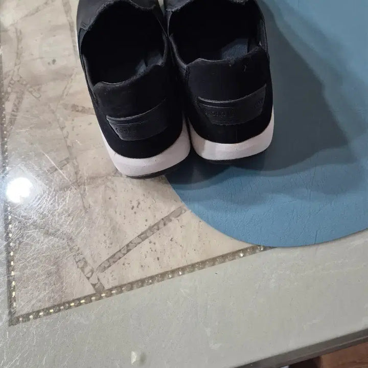 [BUNJANG] Skechers Black Slip-on Sneakers / 스코노 블랙 슬립온 운동화 새상품