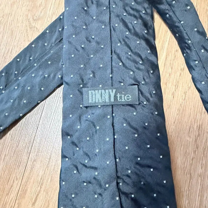 [BUNJANG] DKNY Silk Necktie / 이태리명품 DKNY 정품 블랙 실크 넥타이! 매장가 20만원대! 해외직수