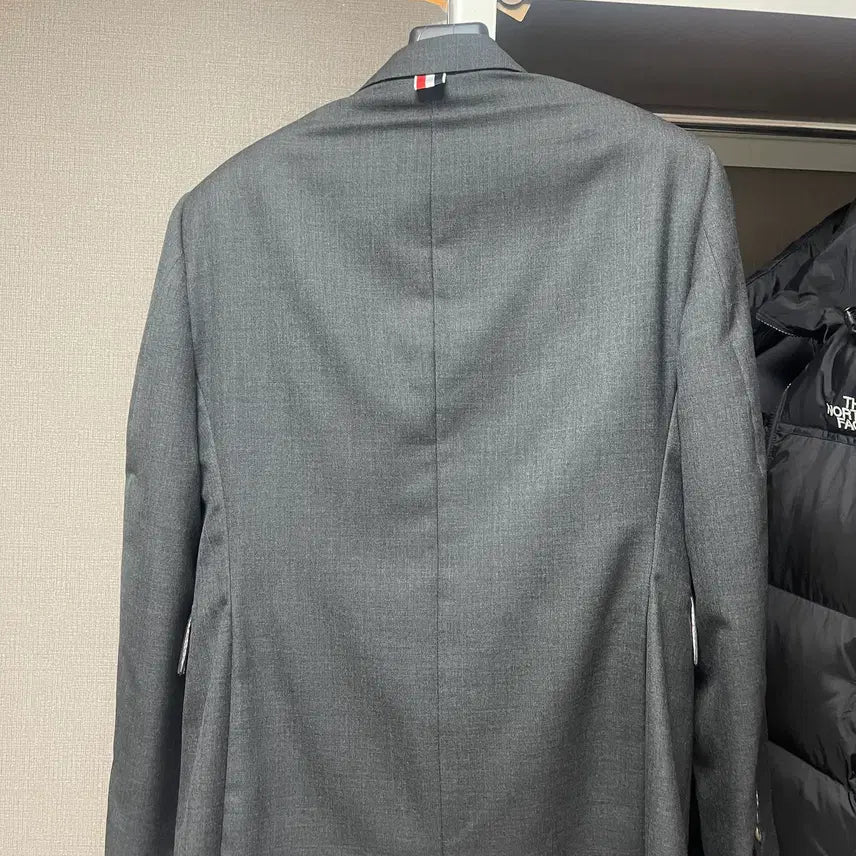 [BUNJANG] Thom Browne Classic Super 120 Wool Suit Jacket Mid-Gray / [1] 톰브라운 클래식 수퍼 120 울 수트 미드그레이 정장상의