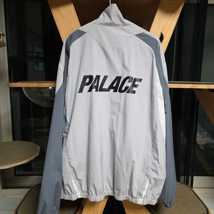 [BUNJANG] Palace Pro Shell Jacket Gray L / 팔라스 프로 쉘 자켓 그레이 L