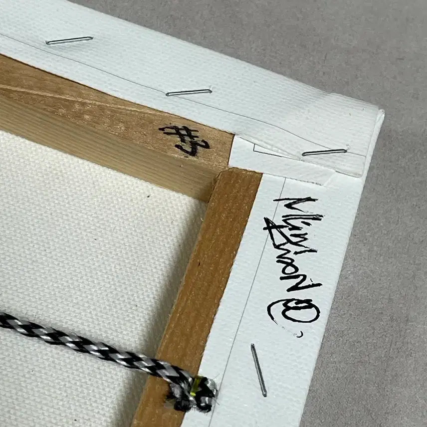 [BUNJANG] Mini-gwon Heart Lettering Canvas Frame / 미니권 작가 하트 레터링 캔버스 액자