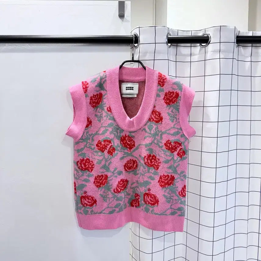 [BUNJANG] EENK Floral Oversized Knit Vest / EENK 잉크 플로럴 오버핏 니트베스트