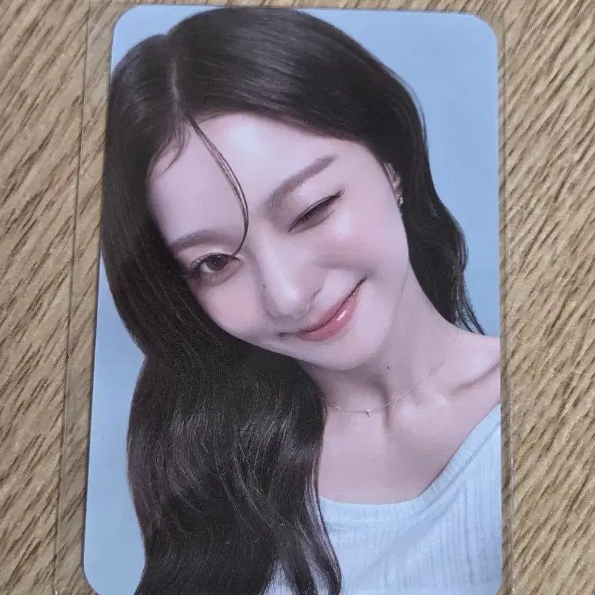 [SOLD OUT] 미개봉) 닥터지 프로미스나인 이나경 포카