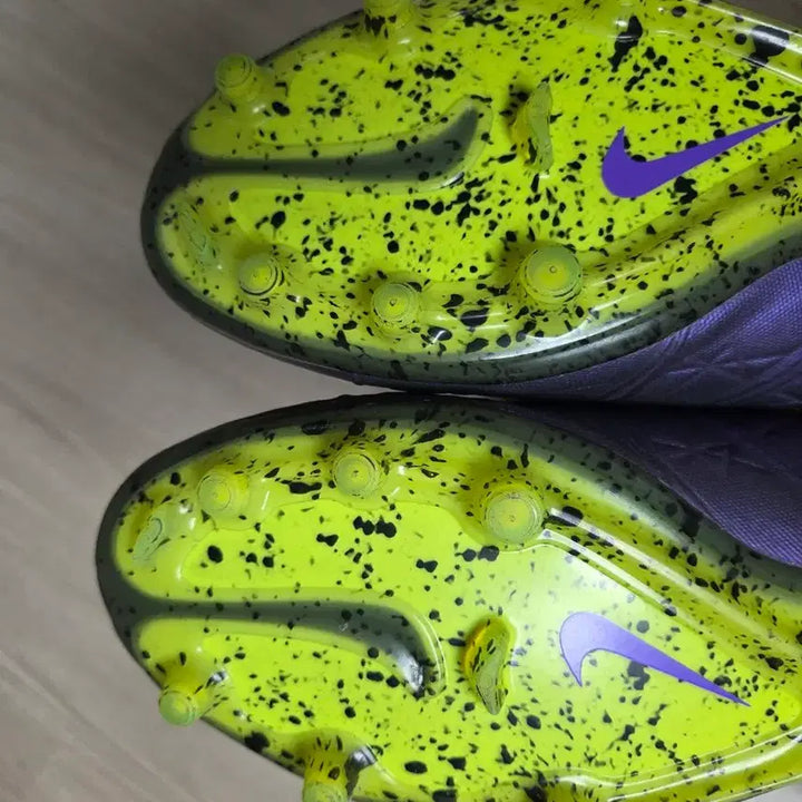 [BUNJANG] Nike Hypervenom 2 FG Soccer Cleats / 나이키 하이퍼베놈2 FG 285mm 축구화 판매