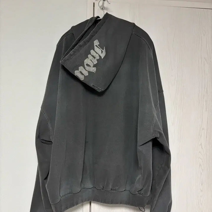 [BUNJANG] SKISM INDUCING PSYCHE Hoodie Charcoal L / L) 스키즘인듀싱 PSYCHE 후드 차콜