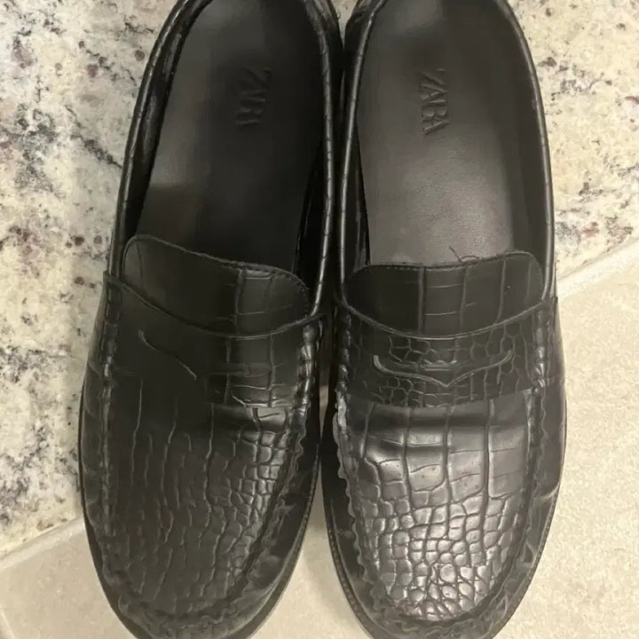 [SOLD OUT] (270) 자라 로퍼 블랙
