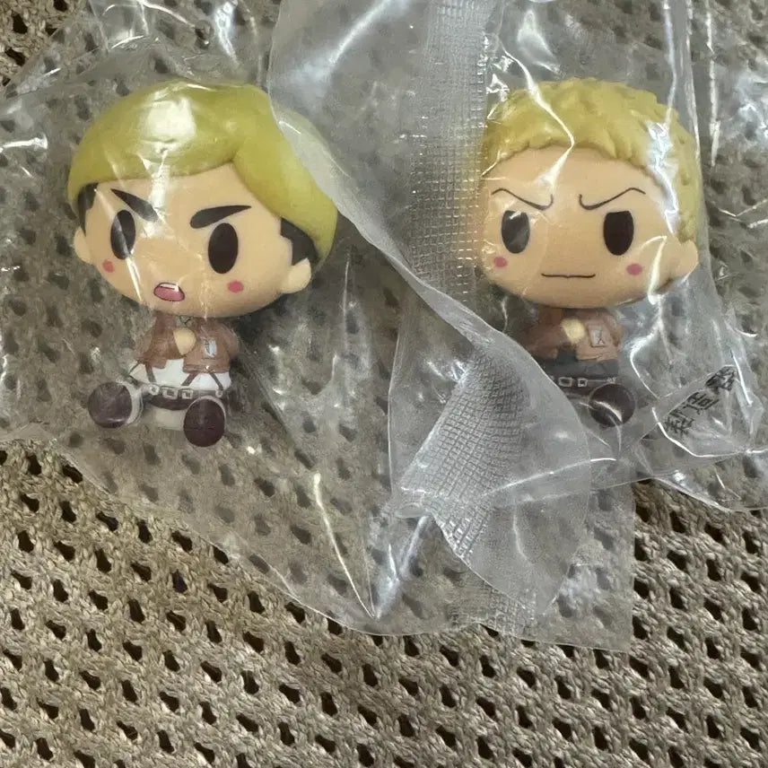 [BUNJANG] Ichiban Kuji Attack on Titan G Prize Choco-noko Reiner &amp; Erwin / 제일복권 진격의거인 G상 초코노코 라이너 엘빈