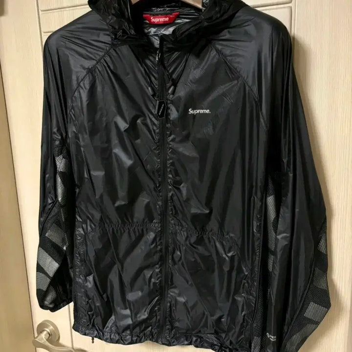 [BUNJANG] Supreme Ripstop Hooded Windshell Black / 새상품)슈프림 립스탑 후드 윈드쉘 블랙 22SS 택포