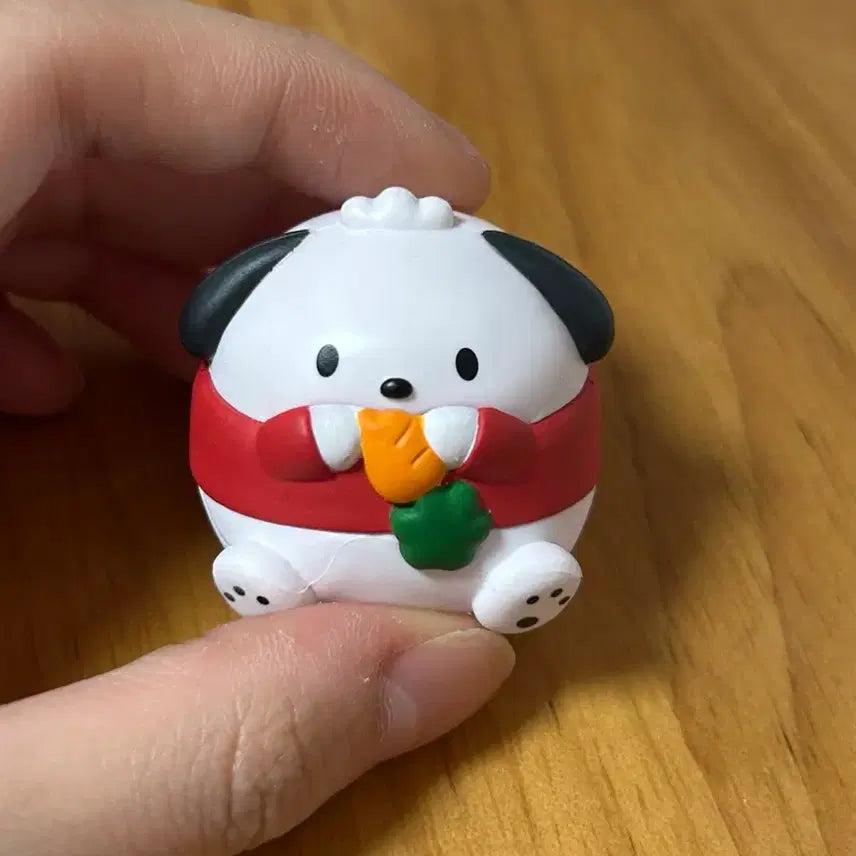 [BUNJANG] Sanrio Pochacco Gacha + Tuxedo Sam Zipper Bag / 산리오 포차코 너무 많이 먹어서 가챠 + 산리오 지퍼백(턱시도샘)