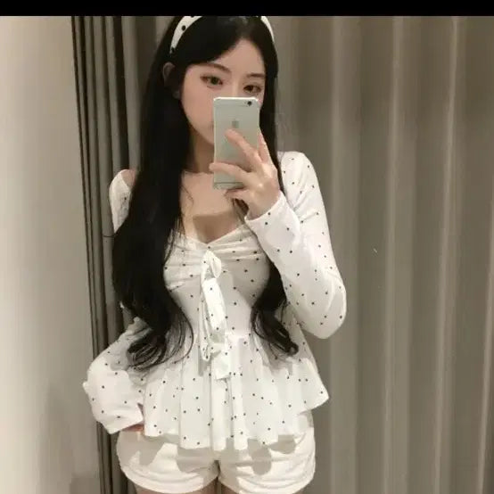 [BUNJANG] Avely White Polka Dot Blouse Set / 에이블리 화이트 땡땡이 긴팔 블라우스