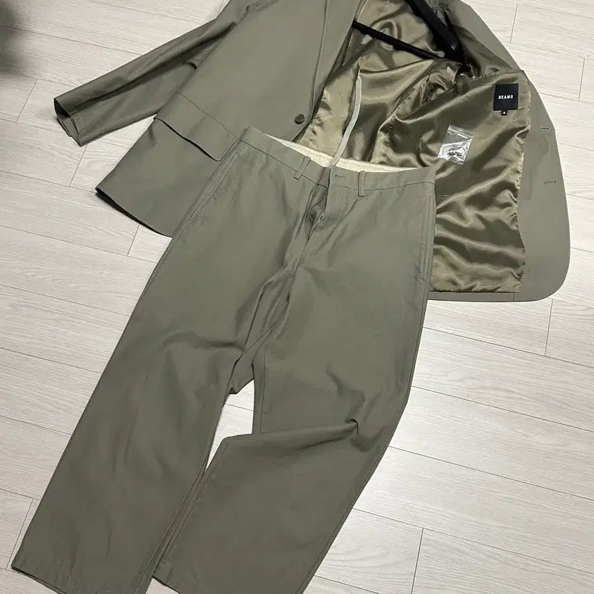 [BUNJANG] BEAMS Olive Setup Suit Top & Bottom / BEAMS 빔스 셋업 수트 올리브 색상 상/하의 M사이즈