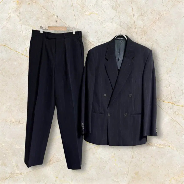 [BUNJANG] Krizia Uomo Black Label Navy Stripe Suit / Made in Italy Black Label Krizia Uomo 수트