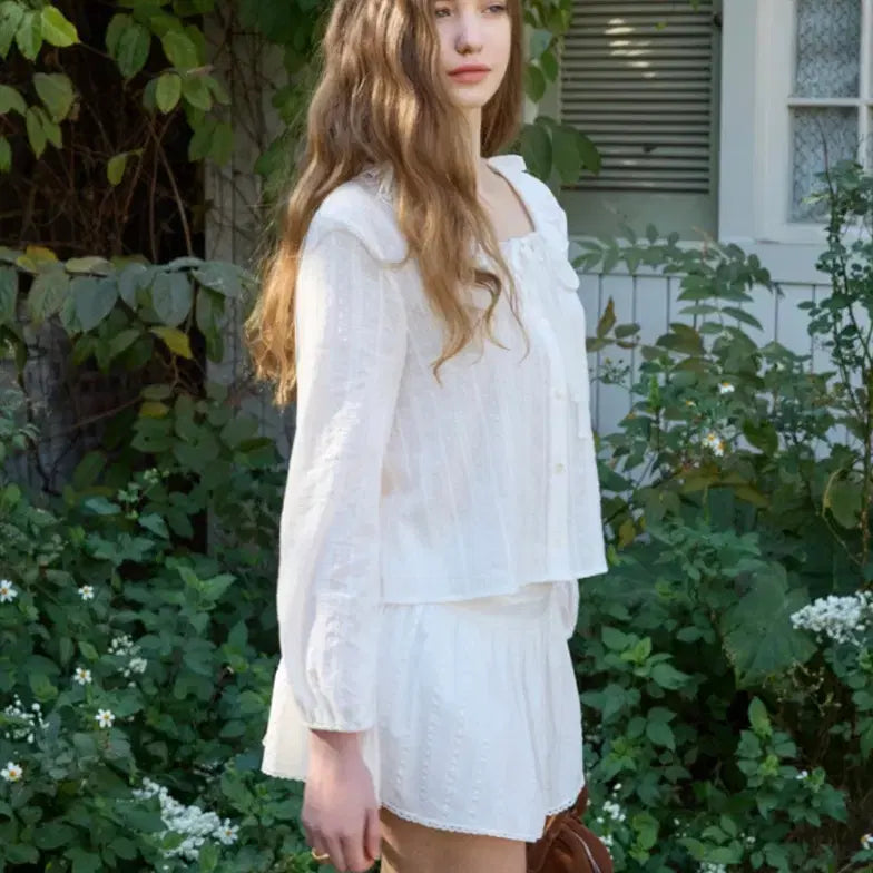 [BUNJANG] Letter From Moon Claire Ribbon Ruffle Blouse / 래터프롬문 클레어 리본 러플 블라우스