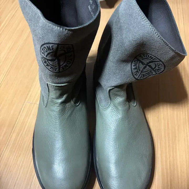 [BUNJANG] Stone Island Logo Boots / 스톤아일랜드 로고 부츠 새상품