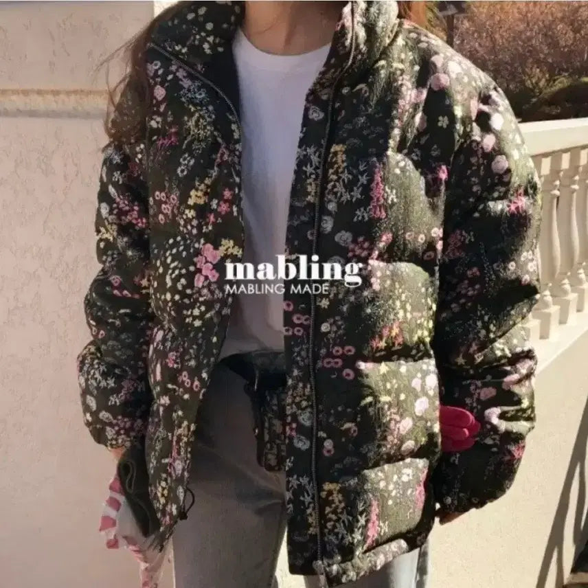 [BUNJANG] Mabling Flower Jacquard Down Padded Jacket Black / 마블링(Mabling) 플라워 자카드 다운 패딩 Black