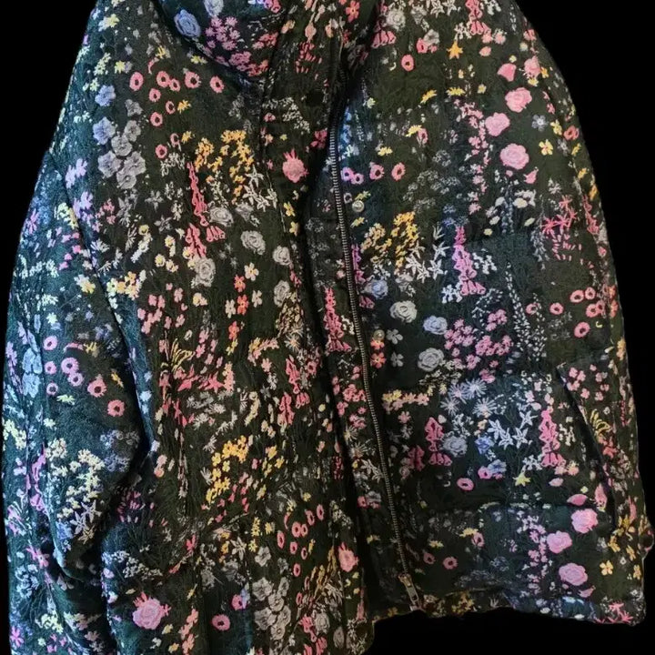 [BUNJANG] Mabling Flower Jacquard Down Padded Jacket Black / 마블링(Mabling) 플라워 자카드 다운 패딩 Black