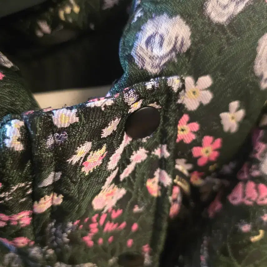 [BUNJANG] Mabling Flower Jacquard Down Padded Jacket Black / 마블링(Mabling) 플라워 자카드 다운 패딩 Black