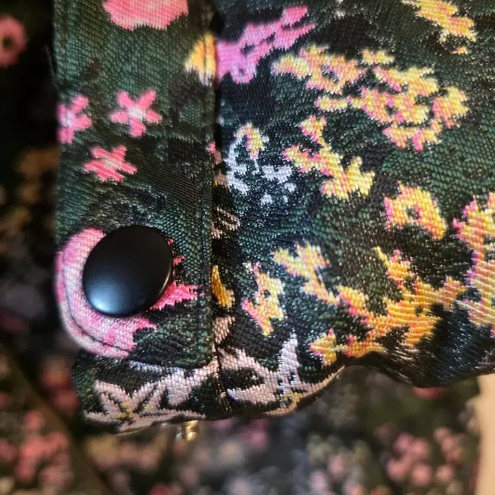 [BUNJANG] Mabling Flower Jacquard Down Padded Jacket Black / 마블링(Mabling) 플라워 자카드 다운 패딩 Black