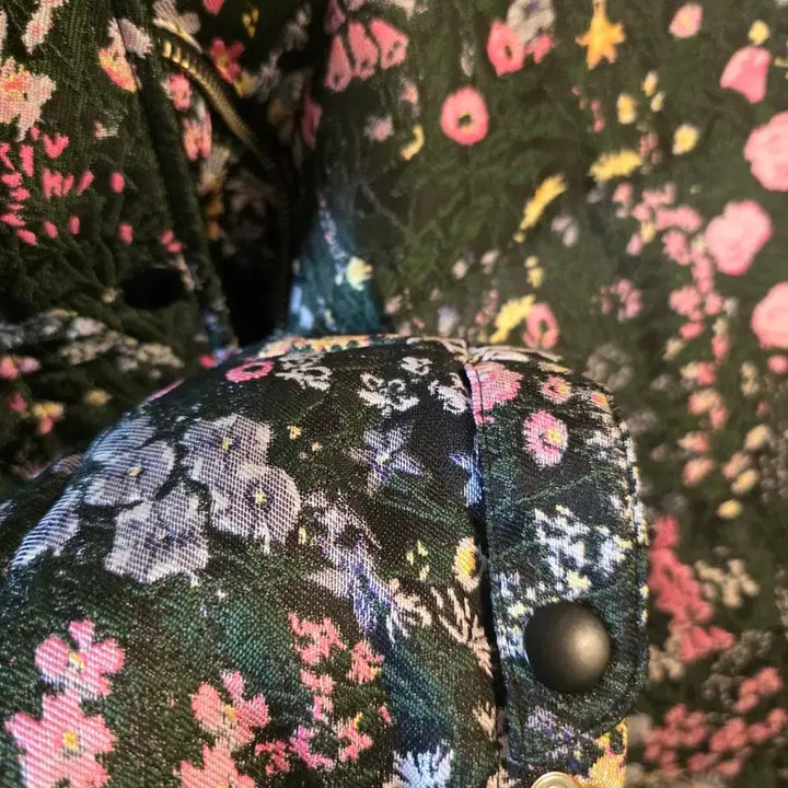 [BUNJANG] Mabling Flower Jacquard Down Padded Jacket Black / 마블링(Mabling) 플라워 자카드 다운 패딩 Black