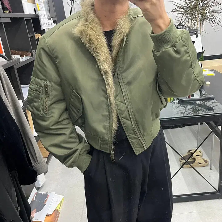 [BUNJANG] Noir Shaggy Fur MA-1 Cropped Jacket Khaki Size 50 / 노이어 샤기 퍼 MA-1 크롭 자켓 50 (카키)