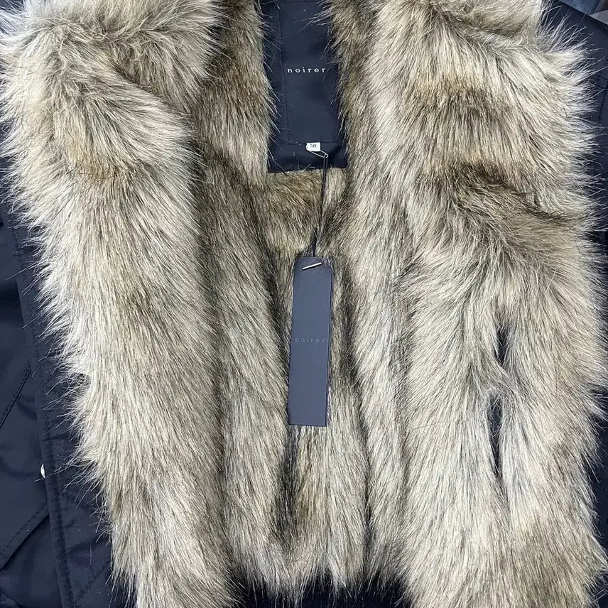 [BUNJANG] Noir Shaggy Fur MA-1 Cropped Jacket Khaki Size 50 / 노이어 샤기 퍼 MA-1 크롭 자켓 50 (카키)