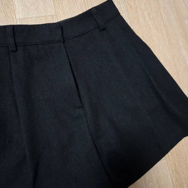 [BUNJANG] mieL Black Wool Shorts S / 미엘 mieL 블랙 모직 3부 팬츠 S