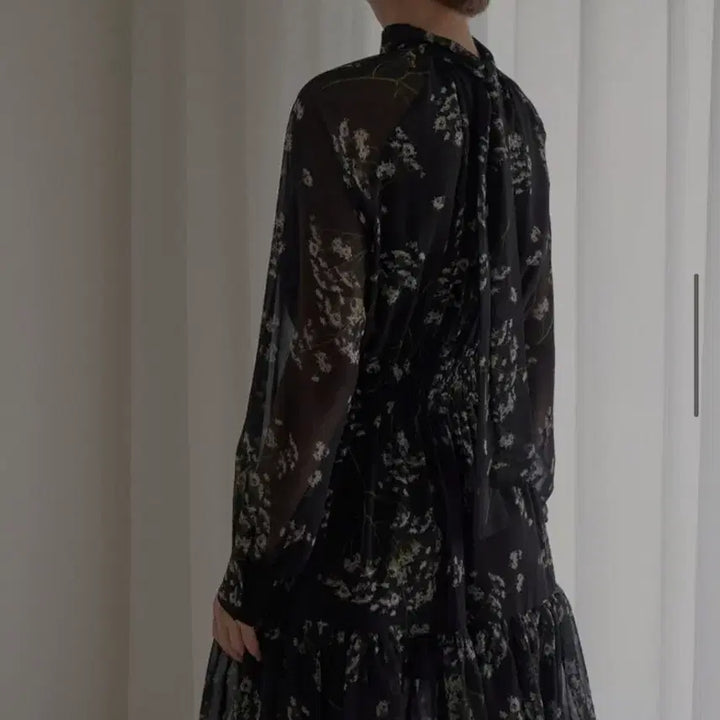 [BUNJANG] Ivana Helsinki Dress / 이바나헬싱키 원피스 미착용새상품