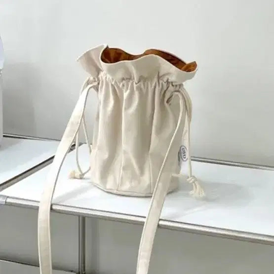 [BUNJANG] oyo Beige Cross Bag / oyo 복조리 베이지 가방 크로스