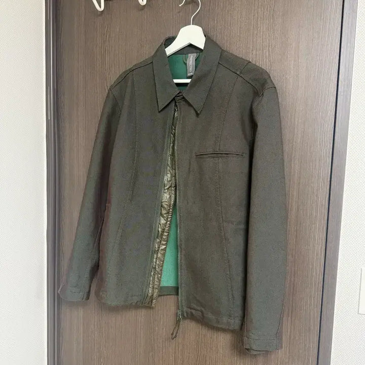 [BUNJANG] Unaffected Track Shirt Jacket - Green Wood / 언어펙티드 Track Shirt Jacket / Green Wood