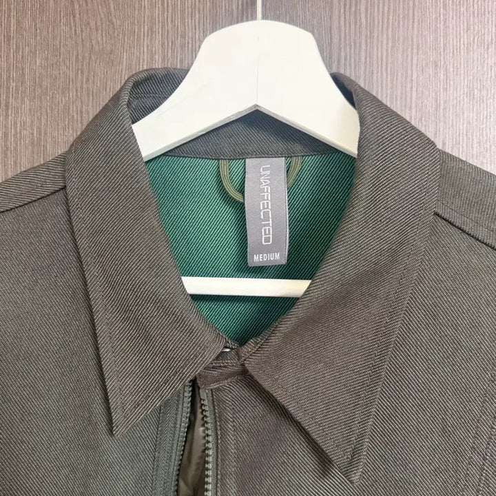 [BUNJANG] Unaffected Track Shirt Jacket - Green Wood / 언어펙티드 Track Shirt Jacket / Green Wood