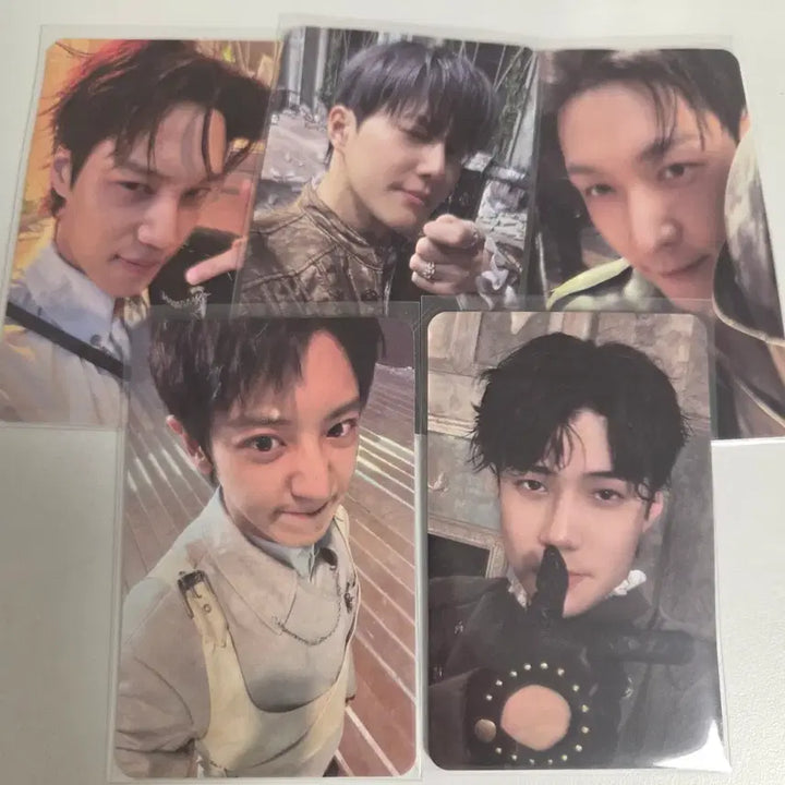 [BUNJANG] EXO Reverse X-Vision B Version Photocard / 엑소 리버스 엑스비전 b버젼 포카