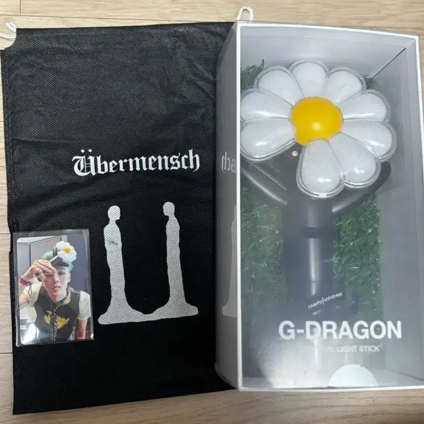 [BUNJANG] G-Dragon Lightstick &amp; Photocard Pouch Set / G-DRAGON 지드래곤 응원봉 + 포토카드 파우치