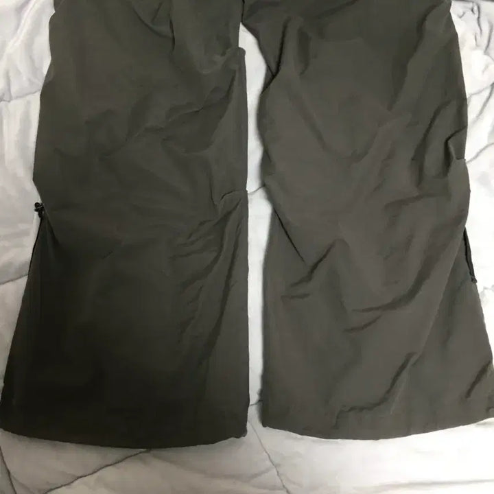 [BUNJANG] KOISEYO STRAP LINE PANTS GREY Size 0 / 코이세이오 팬츠 STRAP LINE PANTS GREY 사이즈0