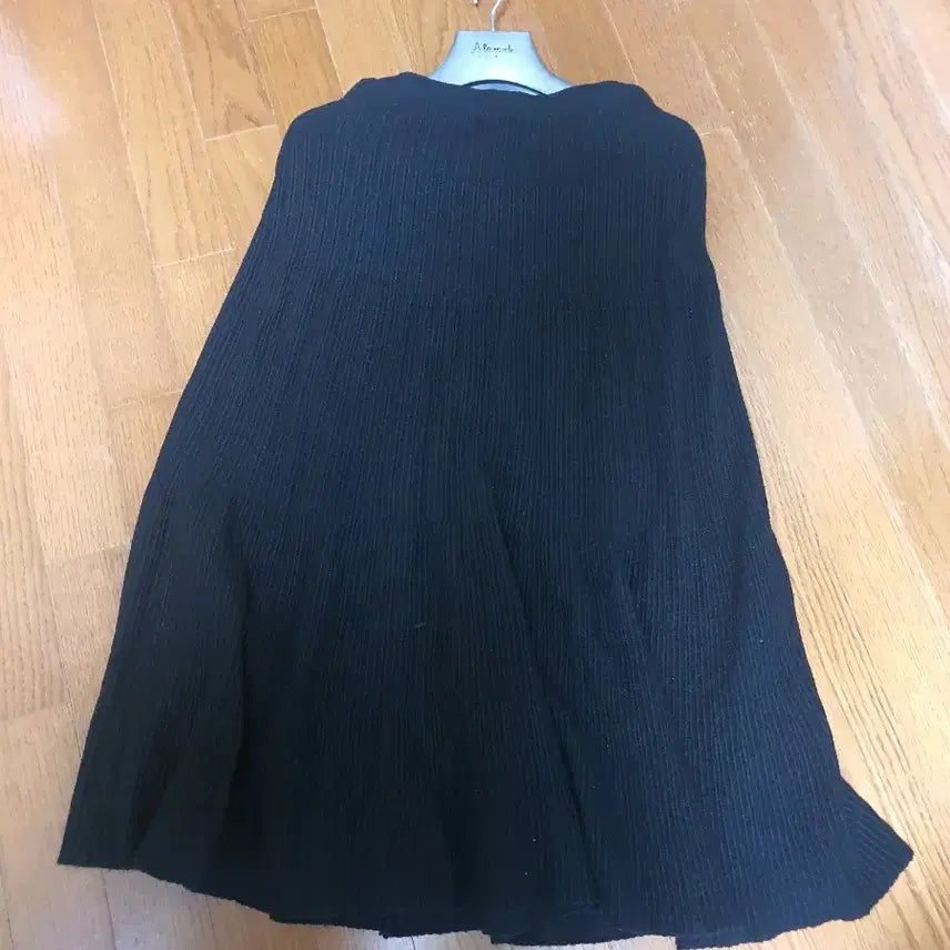 [BUNJANG] Black Knit Flare Long Skirt / 블랙 니트 플레어 스커트