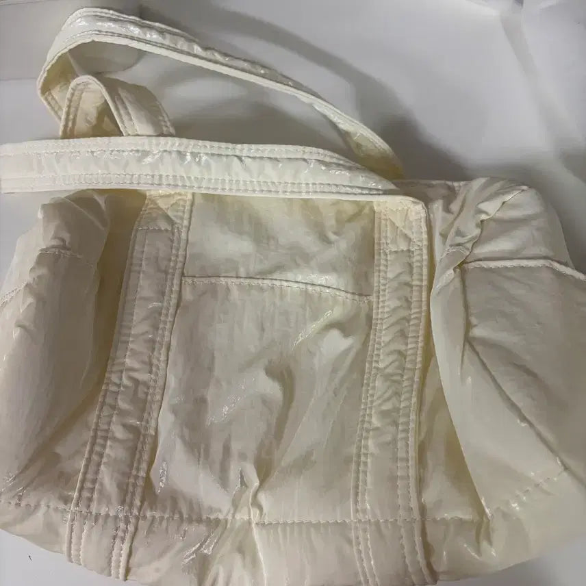 [BUNJANG] RIIZE RIIZING DAY Concert MD Shoulder Bag / 라이즈 라이징데이 콘서트 MD 크림 숄더백 가방 판매